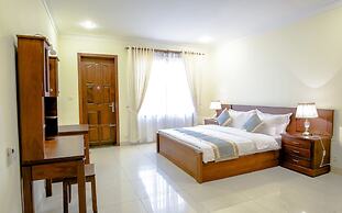 Hampton Hotel & Apartment