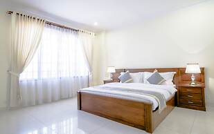 Hampton Hotel & Apartment