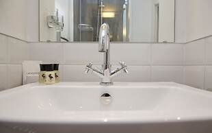 Ravenscourt Guest House