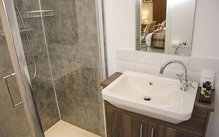 Ravenscourt Guest House