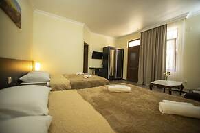 Hotel Chveni Ezo