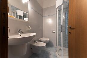 Hotel Benaco Bee Free