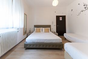 Hotel Benaco Bee Free