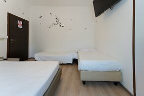 Hotel Benaco Bee Free