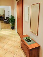 1Br Apt In City Center by Minnehaha Lofts