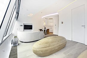 Sky Apartments Rentals Service