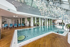 Sky Apartments Rentals Service