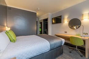 Thistle Express London Luton