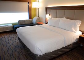 Holiday Inn Express & Suites Pittsburgh - Monroeville, an IHG Hotel