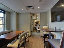 Staybridge Suites Madison - Fitchburg by IHG