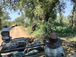 Karongwe Portfolio - Becks Safari Lodge