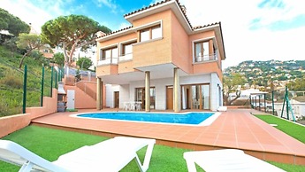 Villa in Lloret de Mar - 104833