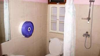 Bluepango Guest House - Hostel