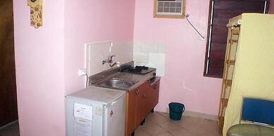 Bluepango Guest House - Hostel