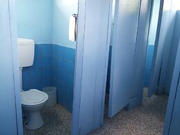 Bluepango Guest House - Hostel