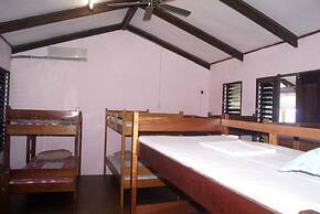 Bluepango Guest House - Hostel