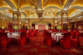 Celebrity International Grand Hotel