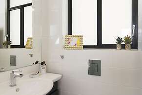 Mr. Brooklyn - By TLV2GO