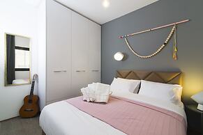 Mr. Brooklyn - By TLV2GO