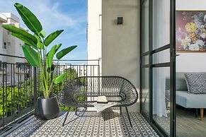 Mr. Brooklyn - By TLV2GO