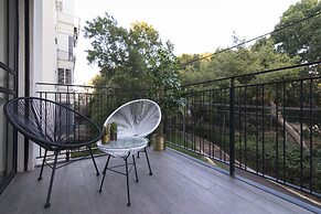 Mr. Brooklyn - By TLV2GO