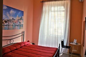 Napoli Station B&B