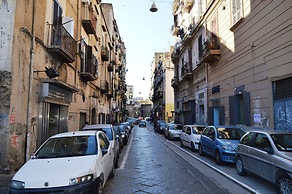 Napoli Station B&B