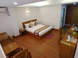 Sky Hotel Hlaing Thar Yar Yangon