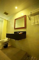 Sky Hotel Hlaing Thar Yar Yangon