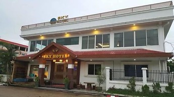 Sky Hotel Hlaing Thar Yar Yangon