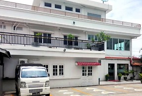 Sky Hotel Hlaing Thar Yar Yangon