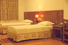 Sky Hotel Hlaing Thar Yar Yangon