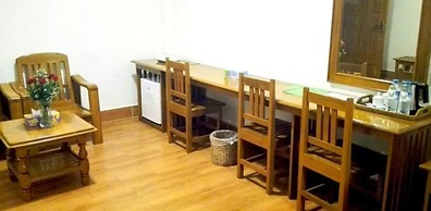 Sky Hotel Hlaing Thar Yar Yangon