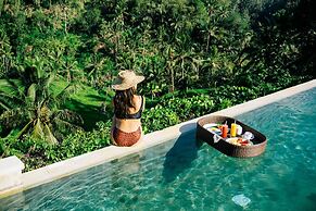 Suarapura Resort & Spa