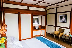 Suarapura Resort & Spa