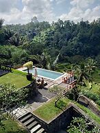 Suarapura Resort & Spa