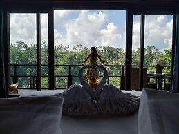 Suarapura Resort & Spa