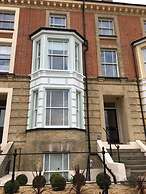 Moray Beachside Apartments