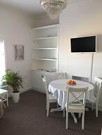 Moray Beachside Apartments