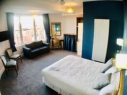 Manor Hotel