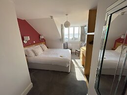 Manor Hotel