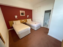 Manor Hotel
