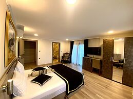 Caykent Suites Deluxe Hotel