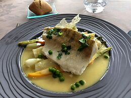 Logis Hôtel Le Pélican & son restaurant