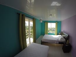 Posada Nativa Claymount View