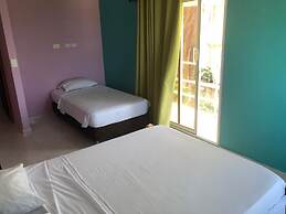 Posada Nativa Claymount View