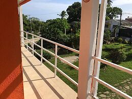 Posada Nativa Claymount View