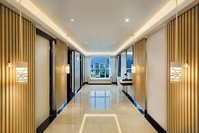 Beach Rotana All Suites