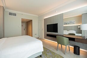 Beach Rotana All Suites