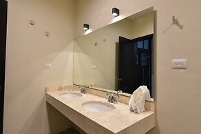 Casa Valladolid Boutique Hotel